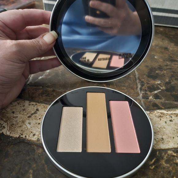 Mac X Jeremy Scott Acoustica Cheek Palette X3 Blush Highlighter Bronzer NEW - Picture 5 of 6